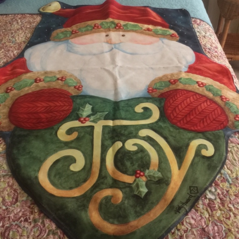 2 Christmas flags